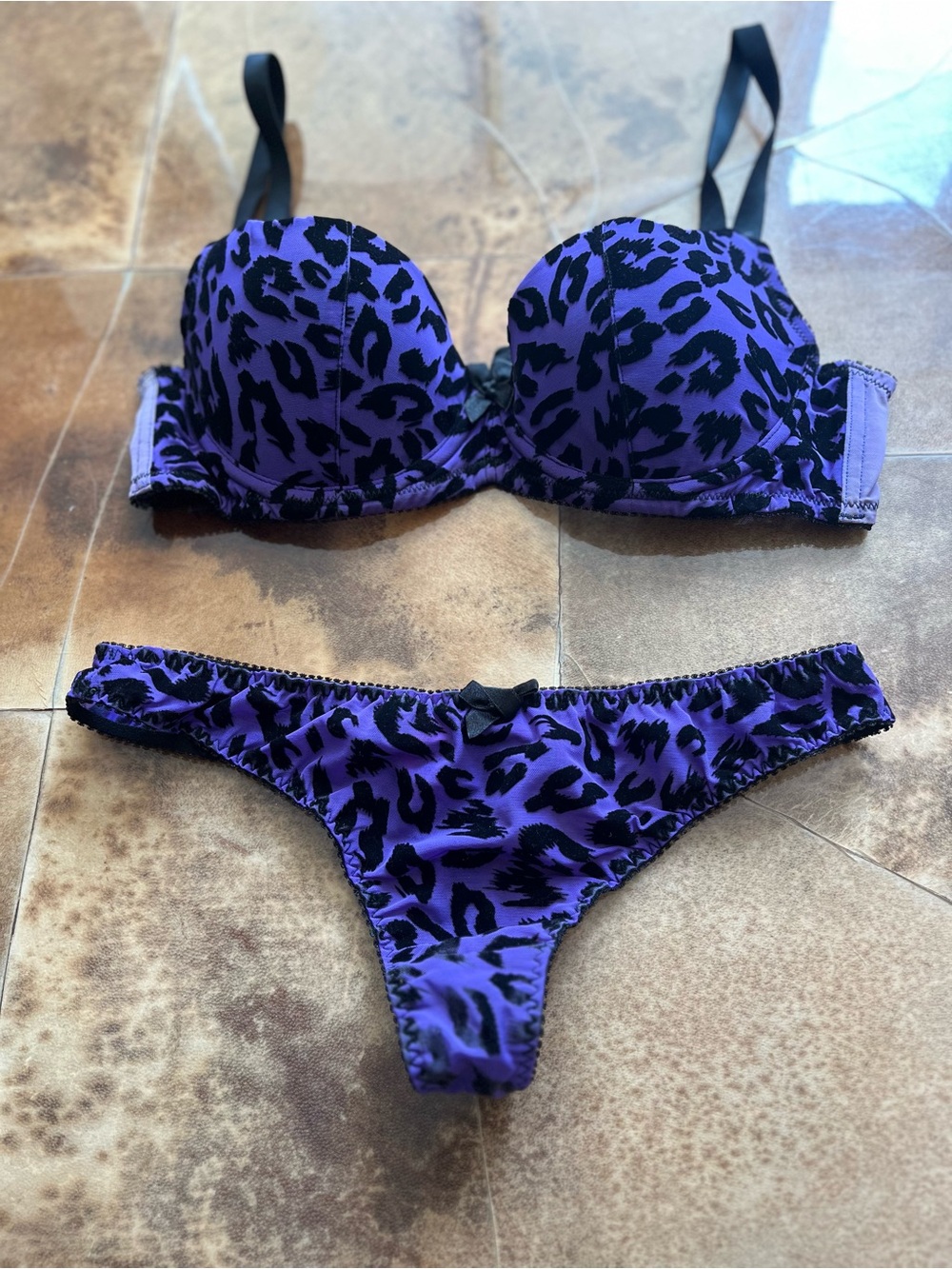 LUCILA L'AGENT Agent Provocateur Purple Leopard Padded bra! 36C